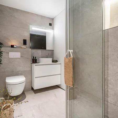 Nydelig I Unike Lofoten I Naerheten Av Henningsvaer! Ferienhaus