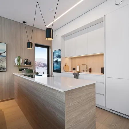 Ferienhaus Nydelig I Unike Lofoten I Naerheten Av Henningsvaer! *