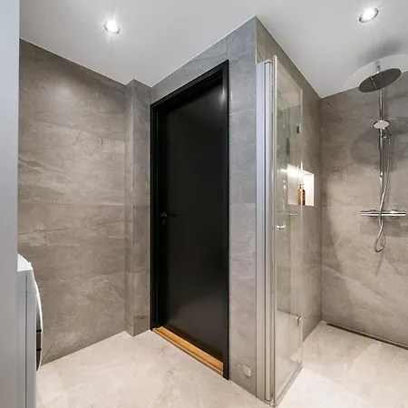 Nydelig I Unike Lofoten I Naerheten Av Henningsvaer! * Lyngværet