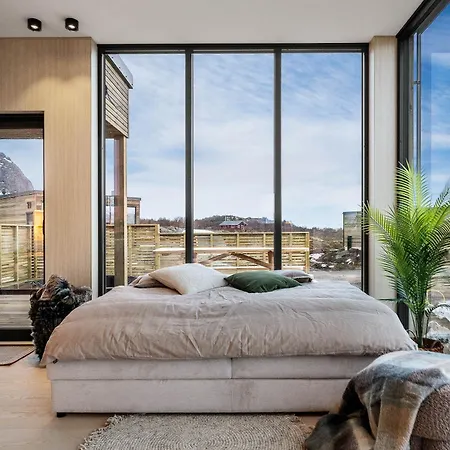 Nydelig I Unike Lofoten I Naerheten Av Henningsvaer! * Lyngværet